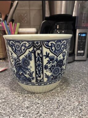 Boch Delft Blue and White Floral Cachepot/Planter